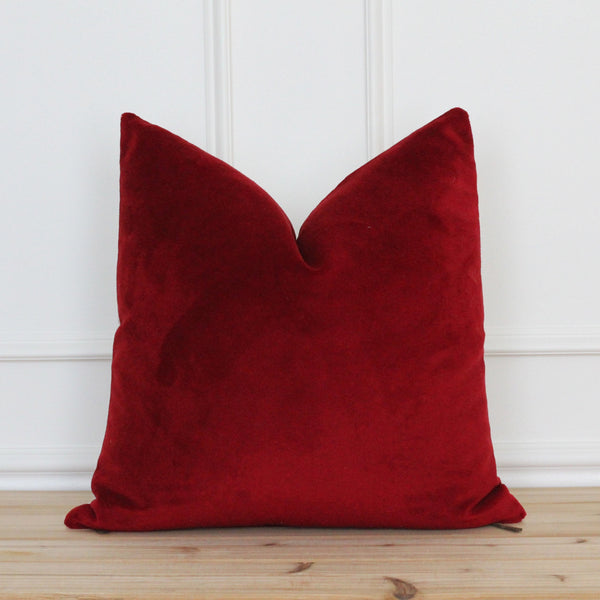 Red velvet 2024 throw pillows