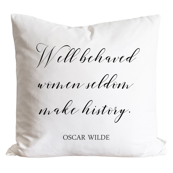 Oscar Wild Pillow Cover